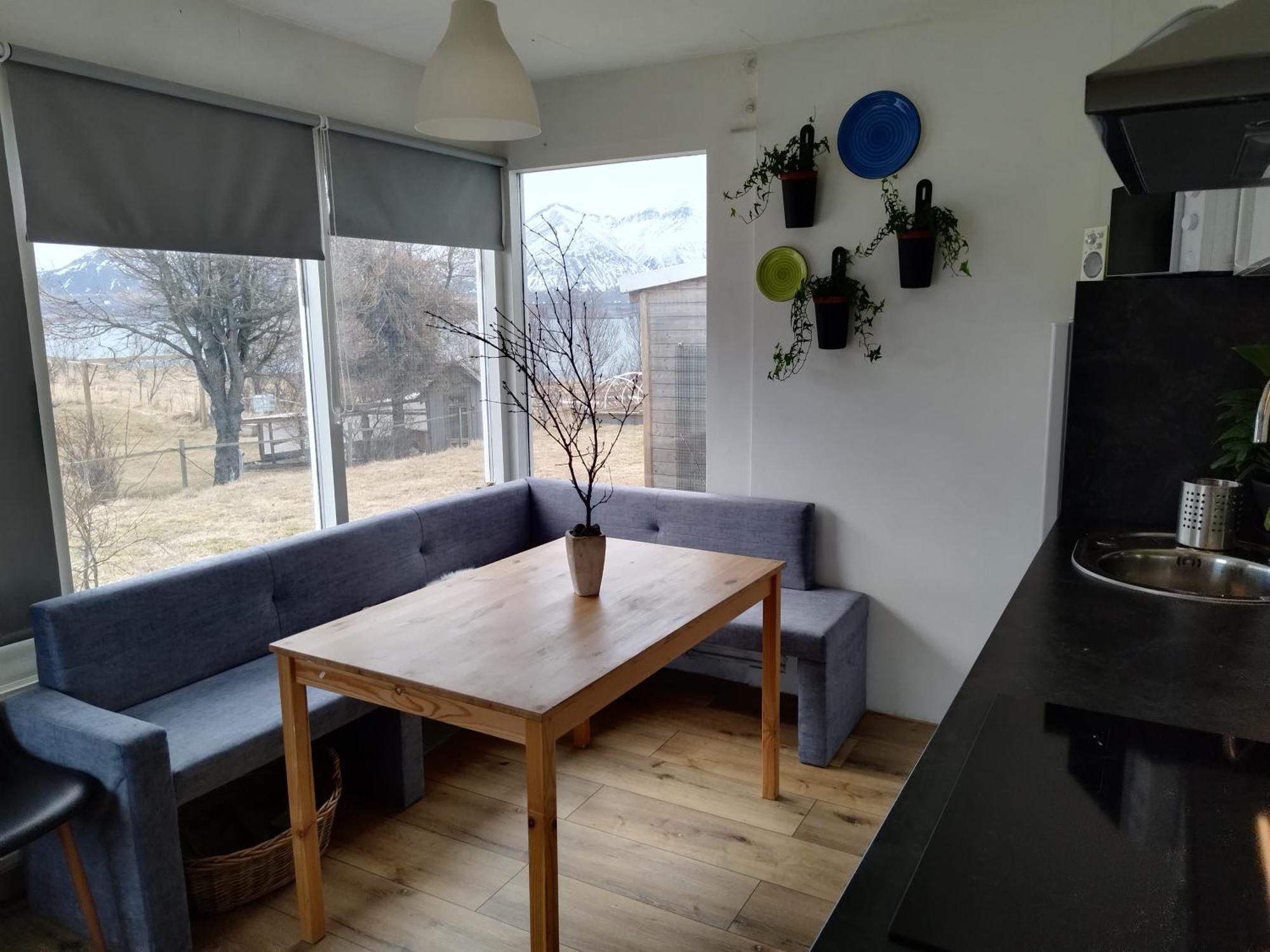 Charming Apartment Borgarnes Bagian luar foto